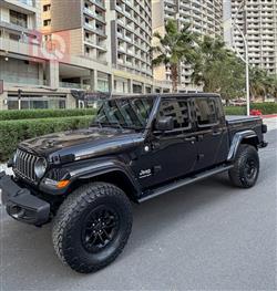 جيب جلاديتور